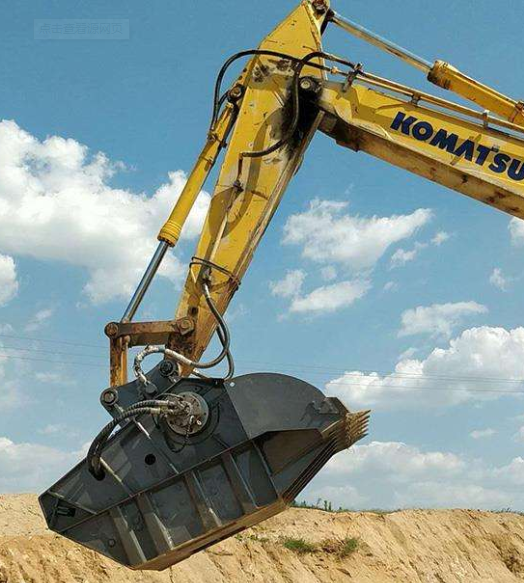 影響挖掘機破碎斗產(chǎn)量的因素有什么？